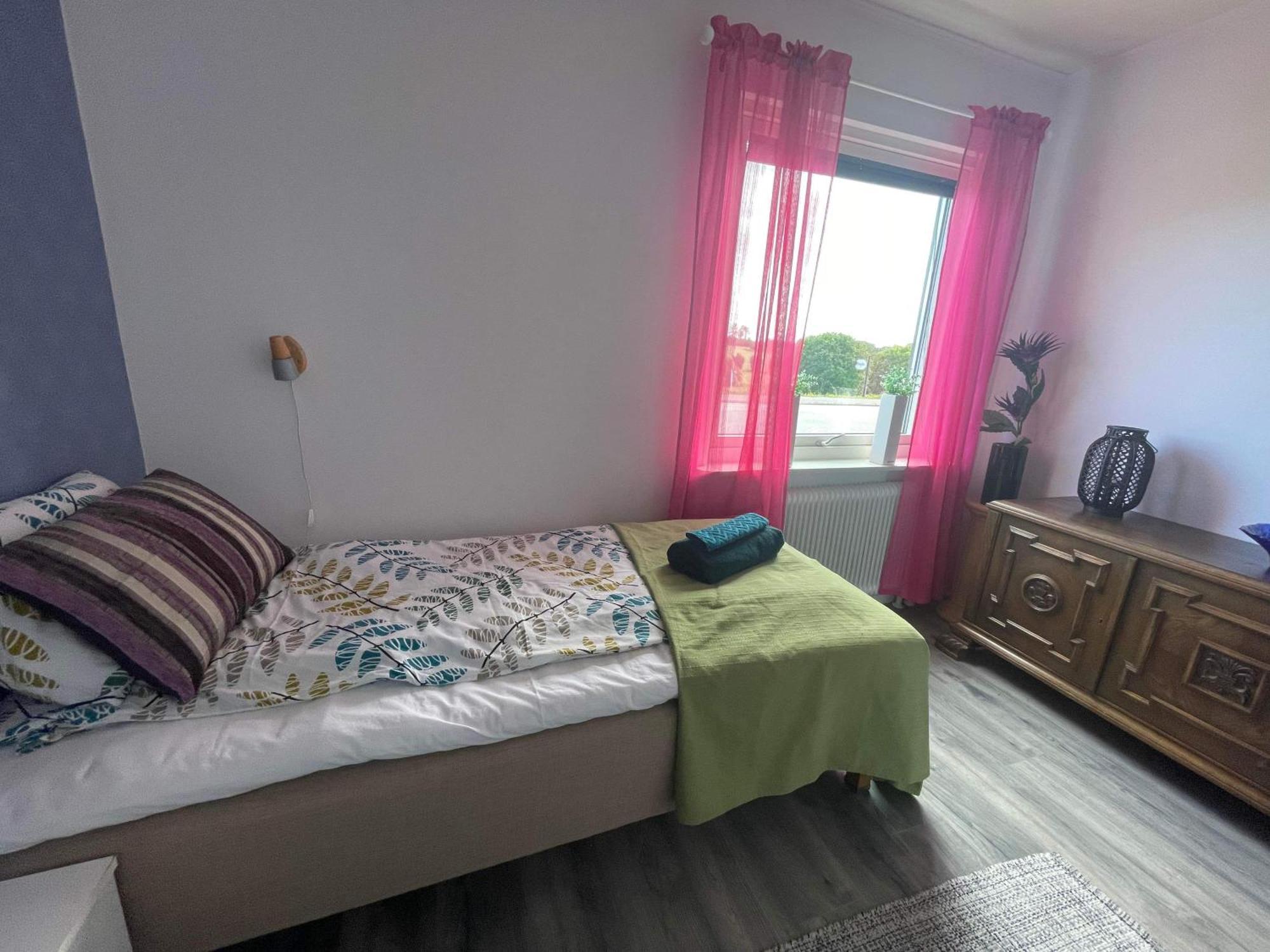 Oedeshoeg Modernt Och Stilfullt B&B מראה חיצוני תמונה