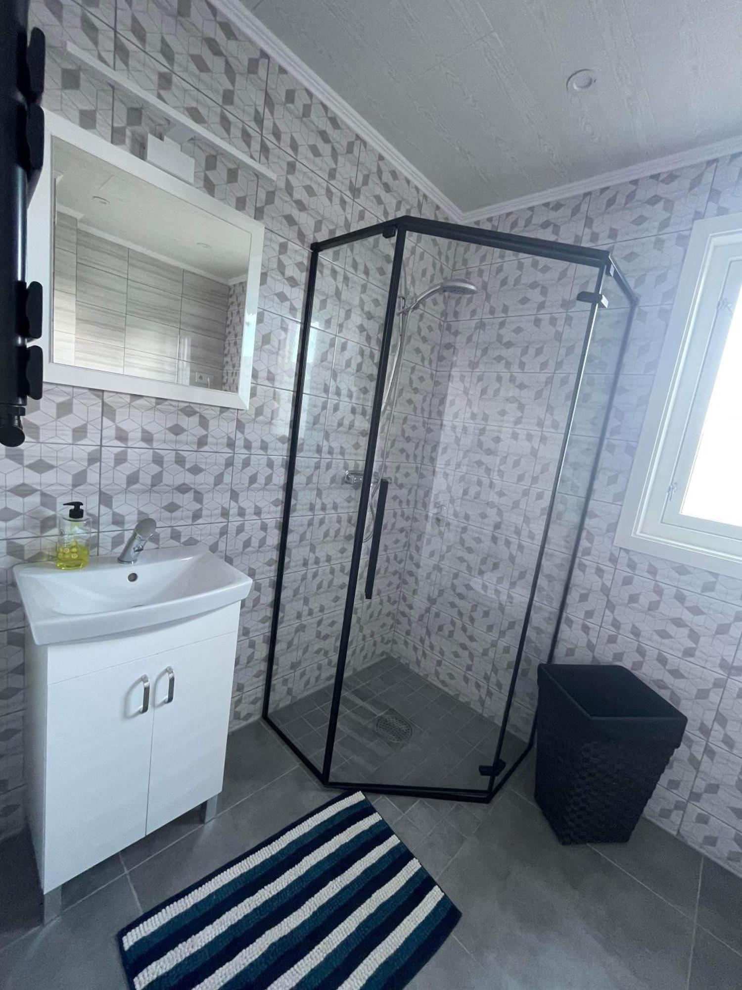 Oedeshoeg Modernt Och Stilfullt B&B מראה חיצוני תמונה